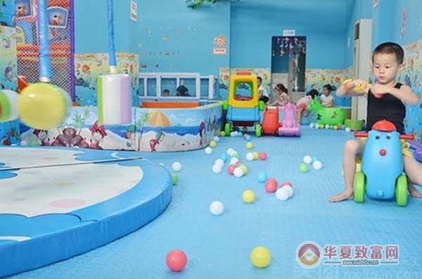 乐悠悠儿童乐园加盟